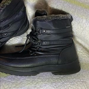 Weatherproof black and gray snow boots